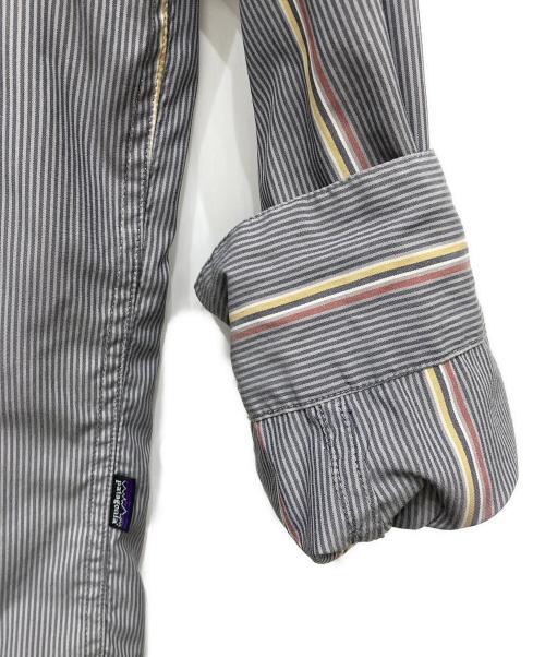 Patagonia（パタゴニア）Patagonia (パタゴニア) ストライプシャツ グレー サイズ:XSの古着・服飾アイテム