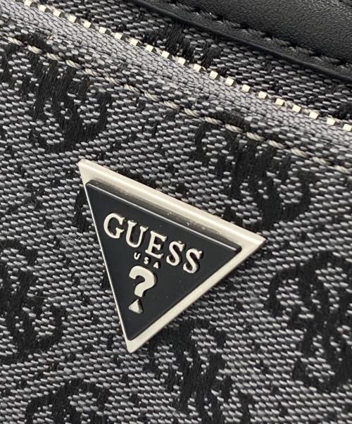 GUESS（ゲス）GUESS (ゲス) ボディーバッグ グレーの古着・服飾アイテム