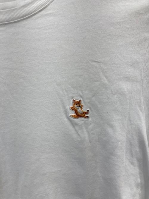 maison kitsune（メゾンキツネ）MAISON KITSUNE (メゾンキツネ) CHILLAX FOX PATCH REGULAR TEE SHIRT ホワイト サイズ:Mの古着・服飾アイテム