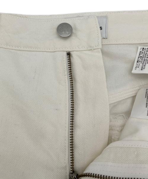 Calvin Klein Jeans（カルバンクラインジーンズ）Calvin Klein Jeans (カルバンクラインジーンズ) デニムパンツ ホワイト サイズ:W27（68.5cm）の古着・服飾アイテム