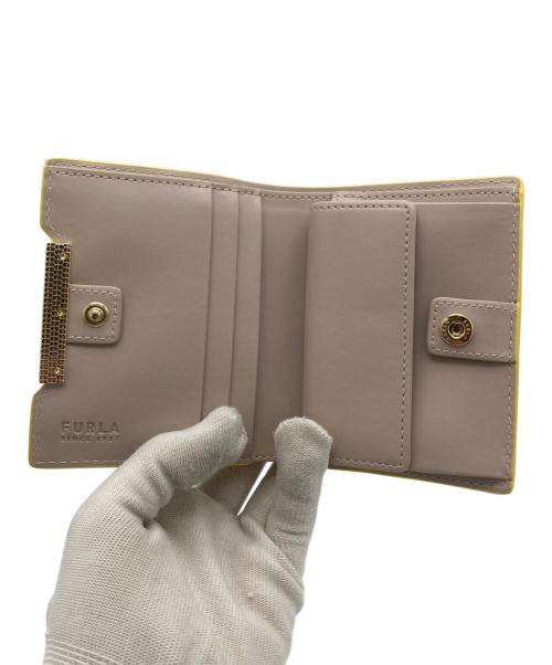 FURLA（フルラ）FURLA (フルラ) 2つ折り財布 イエローの古着・服飾アイテム