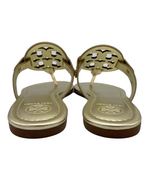 TORY BURCH（トリーバーチ）TORY BURCH (トリーバーチ) サンダル ゴールド サイズ:23cmの古着・服飾アイテム