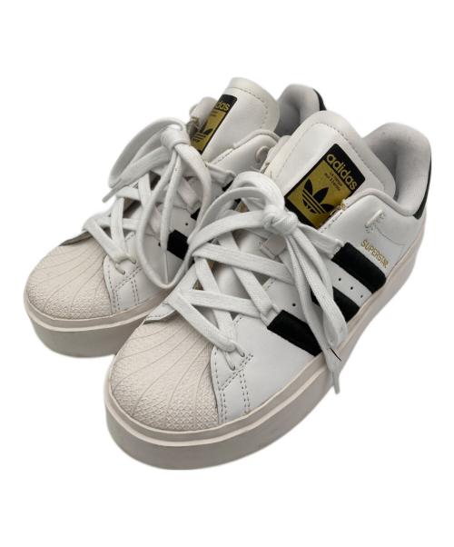adidas（アディダス）adidas (アディダス) スニーカー ホワイト サイズ:23.5cmの古着・服飾アイテム
