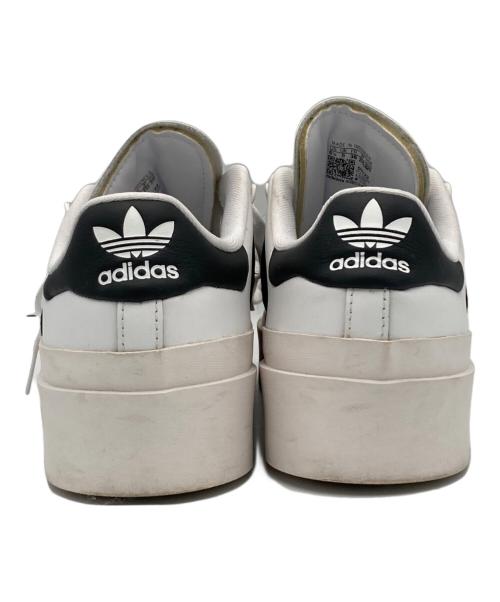 adidas（アディダス）adidas (アディダス) スニーカー ホワイト サイズ:23.5cmの古着・服飾アイテム