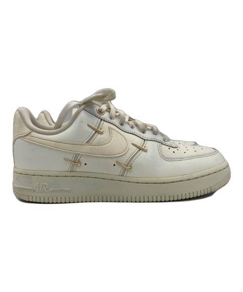 NIKE（ナイキ）NIKE (ナイキ) Air Force 1 LOW '07 LX ホワイト サイズ:24cmの古着・服飾アイテム