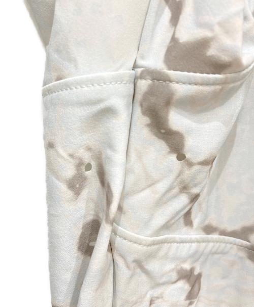 UNDER ARMOUR（アンダーアーマー）UNDER ARMOUR (アンダーアーマー) アンストッパブル ジャケット ホワイト サイズ:XXLの古着・服飾アイテム