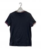 MONCLERモンクレール）の古着「Slim Fit Vネック ショートスリーブTシャツ」｜ブラック
