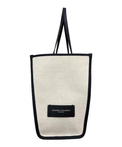 GIANNI CHIARINI（ジャンニ キアリーニ）GIANNI CHIARINI (ジャンニ キアリーニ) トートバッグ M アイボリーの古着・服飾アイテム