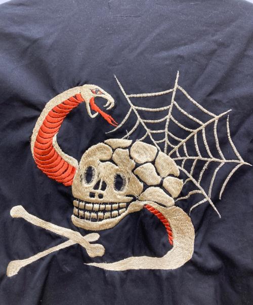 THE GROOVIN HIGH（ザ グルービン ハイ）THE GROOVIN HIGH (ザ グルービン ハイ) Vintage Style skull Embroidered Jacket ブラック サイズ:Ⅼの古着・服飾アイテム