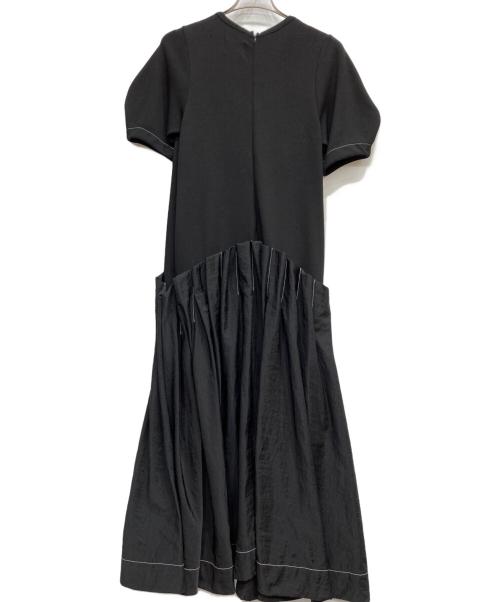 OMMO（オーエムエムオー）OMMO (オーエムエムオー) SOLID TUCK OP ブラック サイズ:36の古着・服飾アイテム