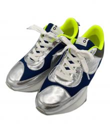 OMMO（オーエムエムオー）の古着「CIRCLE CUTTING METALLICSNEAKERS」｜シルバー
