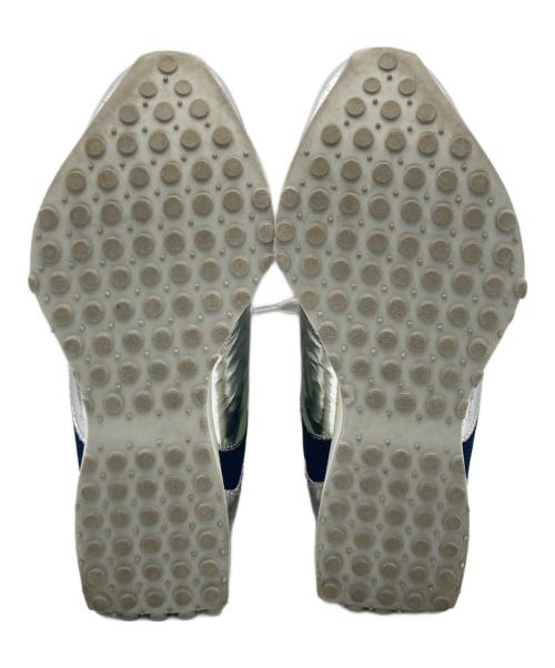 OMMO（オーエムエムオー）OMMO (オーエムエムオー) CIRCLE CUTTING METALLICSNEAKERS シルバー サイズ:24cmの古着・服飾アイテム