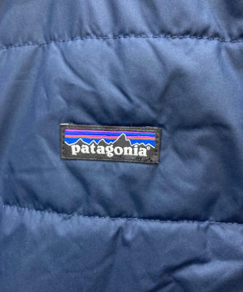 Patagonia（パタゴニア）Patagonia (パタゴニア) リバーシブルジャケット ベージュ×ネイビー サイズ:XXLの古着・服飾アイテム