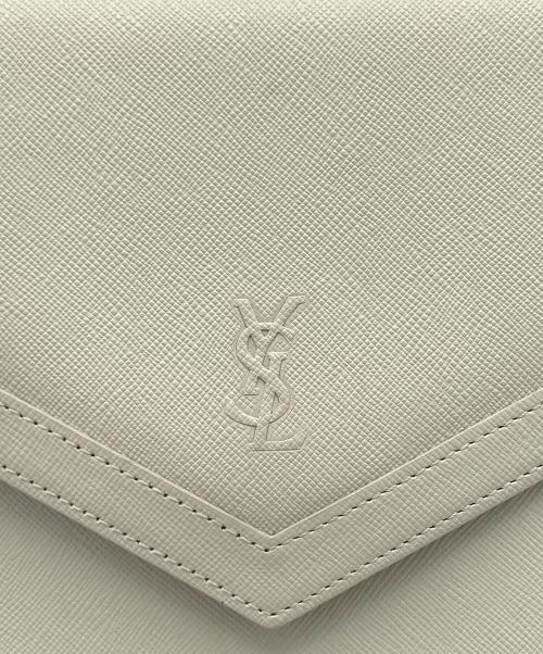 Yves Saint Laurent（イヴサンローラン）Yves Saint Laurent (イヴサンローラン) ハンドバッグ ホワイトの古着・服飾アイテム