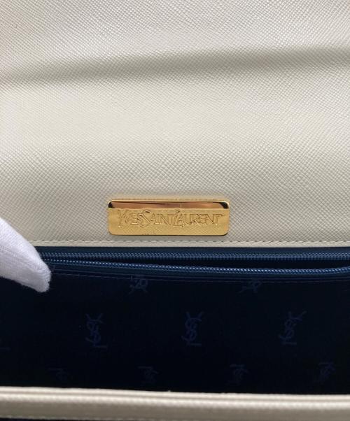 Yves Saint Laurent（イヴサンローラン）Yves Saint Laurent (イヴサンローラン) ハンドバッグ ホワイトの古着・服飾アイテム