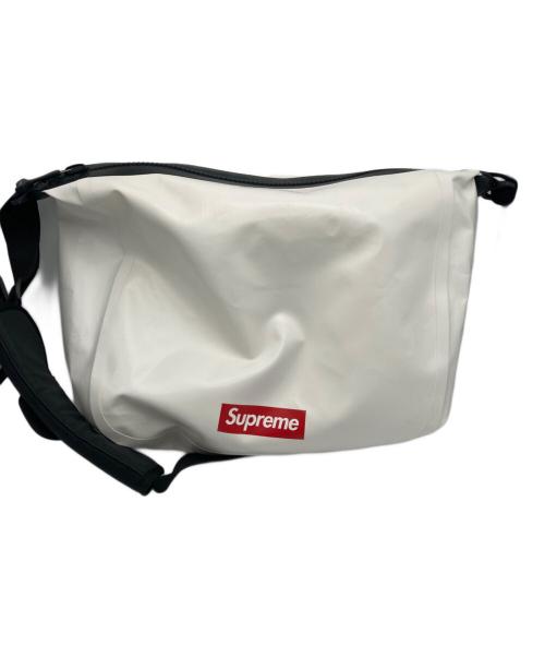 SUPREME（シュプリーム）Supreme (シュプリーム) Ortlieb (オルトリーブ) Small Messenger Bag ホワイトの古着・服飾アイテム