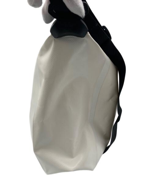 SUPREME（シュプリーム）Supreme (シュプリーム) Ortlieb (オルトリーブ) Small Messenger Bag ホワイトの古着・服飾アイテム