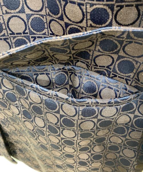 Salvatore Ferragamo（サルヴァトーレ フェラガモ）Salvatore Ferragamo (サルヴァトーレ フェラガモ) ステンカラーコート ネイビー サイズ:Mの古着・服飾アイテム