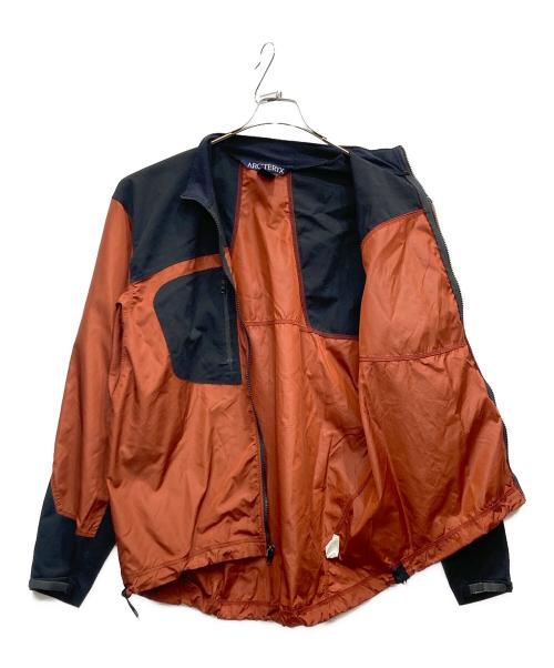 ARC'TERYX（アークテリクス）ARC'TERYX (アークテリクス) TAU LIGHT JACKET ブラウン サイズ:不明の古着・服飾アイテム