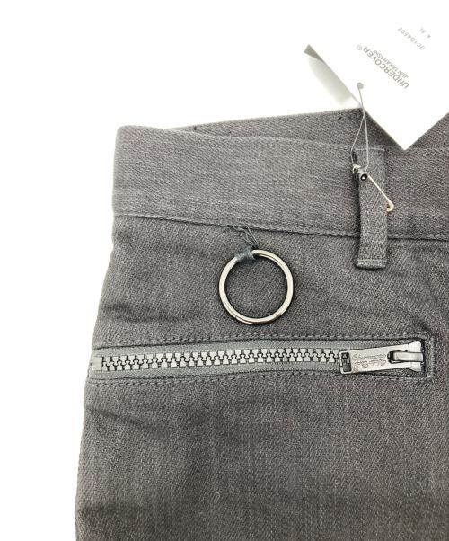 UNDERCOVER（アンダーカバー）UNDERCOVER (アンダーカバー) ストレッチカツラギ ニーピラスタッズ スリムパンツ ブラック サイズ:1 未使用品の古着・服飾アイテム