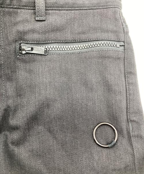 UNDERCOVER（アンダーカバー）UNDERCOVER (アンダーカバー) ストレッチカツラギ ニーピラスタッズ スリムパンツ ブラック サイズ:1 未使用品の古着・服飾アイテム