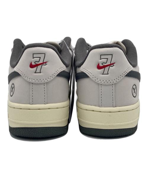 NIKE SB（ナイキエスビー）NIKE SB (ナイキエスビー) 堀米雄斗 (ホリゴメユウト) AIR FORCE 1 LOW グレー サイズ:24cm 未使用品の古着・服飾アイテム