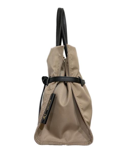 VIOLAd'ORO（ヴィオラドーロ）VIOLAd'ORO (ヴィオラドーロ) BIANCA ナイロンドロストトートバッグ ベージュ×ブラックの古着・服飾アイテム