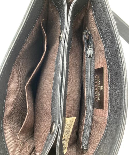 GIVENCHY（ジバンシィ）GIVENCHY (ジバンシィ) スクエアショルダーバック ブラックの古着・服飾アイテム