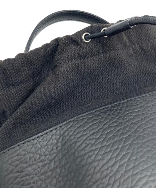 Maison Margiela（メゾンマルジェラ）Maison Margiela (メゾンマルジェラ) チェーンショルダーバケットバッグ ブラックの古着・服飾アイテム