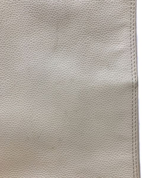 CHANEL（シャネル）CHANEL (シャネル) ウッドハンドルココマークレザーハンドバッグ ブティックシール有  アイボリーの古着・服飾アイテム