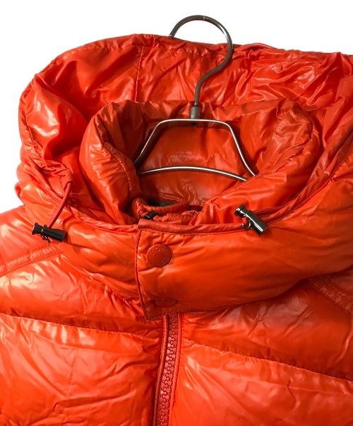 MONCLER（モンクレール）MONCLER (モンクレール) MAYA フーデットダウンジャケット C20914036605 68950 オレンジ サイズ:1の古着・服飾アイテム