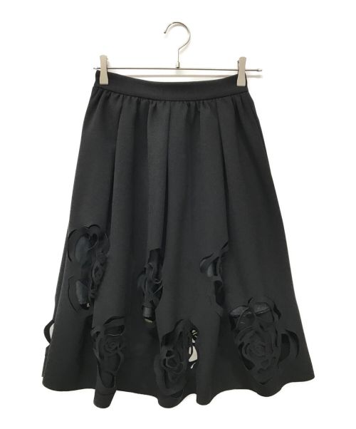 MSGM（エムエスジーエム）MSGM (エムエスジーエム) カットワークスカート MSGM エムエスジーエム フラワーモチーフ 花柄 イタリア製 2142MDD130Y ブラック サイズ:38の古着・服飾アイテム
