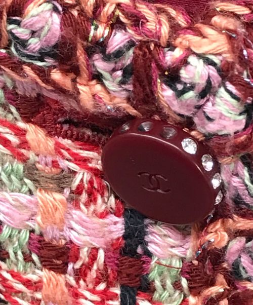 CHANEL（シャネル）CHANEL (シャネル) ツイードノーカラージャケット CHANEL シャネル フランス製 02P  シャネルツイード P19135V11057 レッド サイズ:46の古着・服飾アイテム