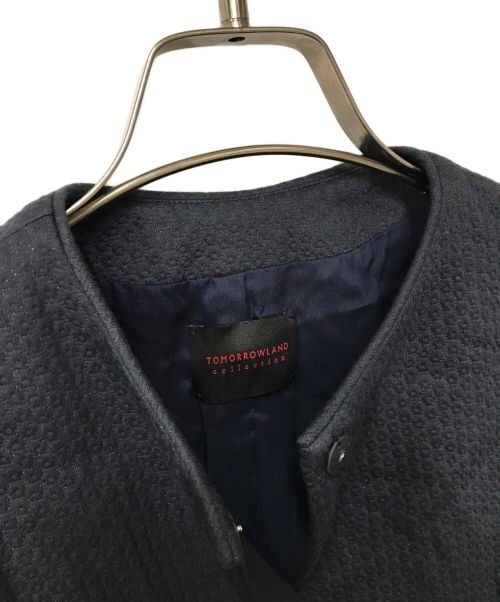 TOMORROW LAND collection（トゥモローランドコレクション）ポワンピケ ペプラムジャケット  TOMORROW LAND collection トゥモローランドコレクション アートピケ ノーカラージャケット ギャザー ティアード ラメ糸 パフスリーブ 14-07-31-07201の古着・服飾アイテム