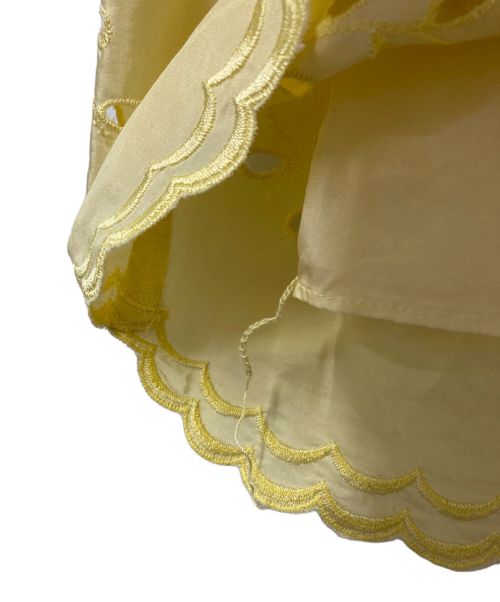 M'S GRACY（エムズグレイシー）M'S GRACY (エムズグレイシー) カットワークワンピース M'S GRACY エムズグレイシー パフスリーブ ギャザー 日本製 KN-921302-2 イエロー サイズ:38の古着・服飾アイテム
