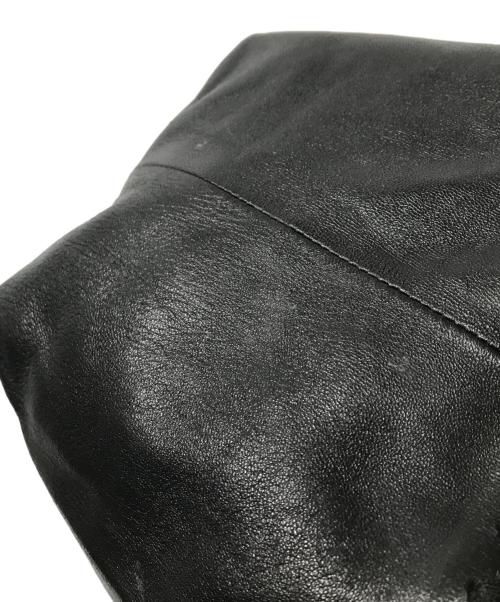 JIL SANDER（ジルサンダー）JIL SANDER (ジルサンダー) ドローストリングショルダーバッグ/クロスボディ レザー巾着バッグ/JSPR853437/JIL SANDER/ブラック/イタリア製 ブラックの古着・服飾アイテム