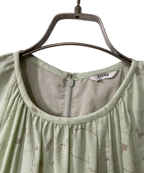 CLANE（クラネ）CLANE (クラネ) LINE FLOWER OP ラインフラワーワンピース CLANE クラネ 花柄 総柄 ラグラン ギャザー ティアード 18112-5361 グリーン サイズ:1の古着・服飾アイテム