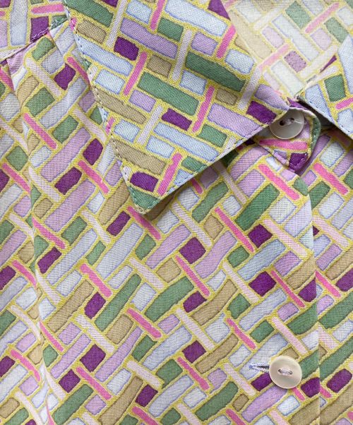 BURBERRY BLUE LABEL（バーバリーロンドンブルーレーベル）BURBERRY BLUE LABEL (バーバリーブルーレーベル) 総柄ノースリーブシャツ/FE571-410/BURBERRY BLUE LABEL/バーバリーブルーレーベル マルチカラー サイズ:38の古着・服飾アイテム