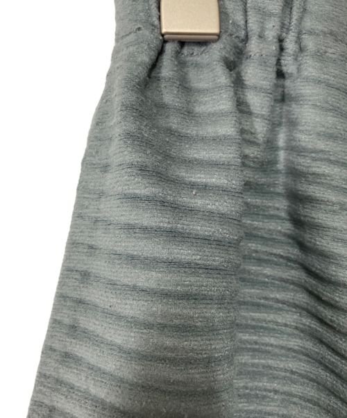 me ISSEY MIYAKE（ミーイッセイ ミヤケ）me ISSEY MIYAKE (ミーイッセイ ミヤケ) 変形 プリーツサルエルパンツ me ISSEY MIYAKE ミーイッセイ ミヤケ 	グレー MI83JF501 レディース ボトムス プリーツ グレー サイズ:-の古着・服飾アイテム