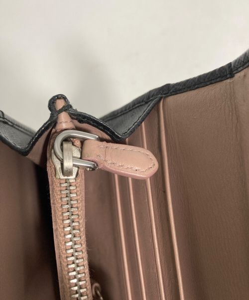 PRADA（プラダ）PRADA (プラダ) サフィアーノ レザー 2つ折り財布/1MH132/長財布/ブラック×ピンク ブラック×ピンクの古着・服飾アイテム