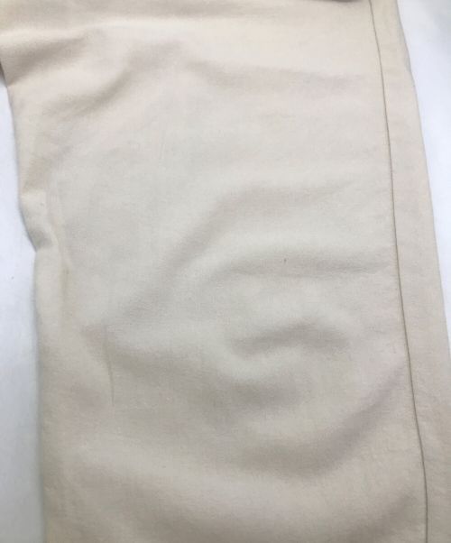 evam eva（エヴァムエヴァ）evam eva (エヴァムエヴァ) cotton tuck pants evam eva エヴァムエヴァ E221T199 アイボリー アイボリー サイズ:1の古着・服飾アイテム