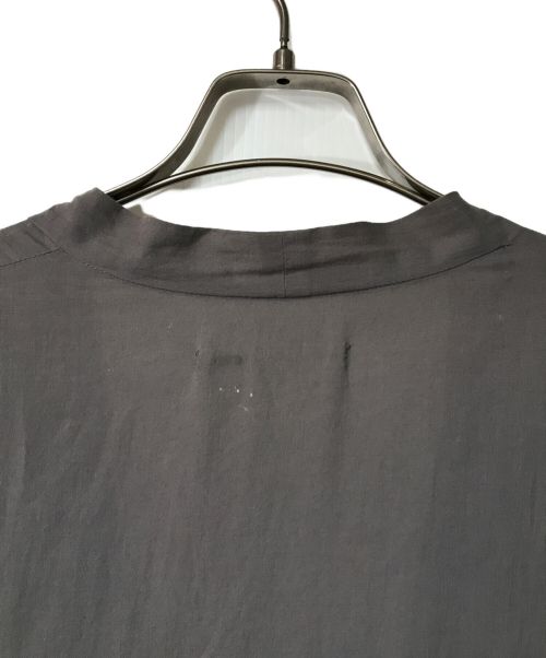 evam eva（エヴァムエヴァ）evam eva (エヴァムエヴァ) gather robe ギャザーローブ evam eva エヴァムエヴァ 日本製 E201T113 グレー サイズ:2の古着・服飾アイテム