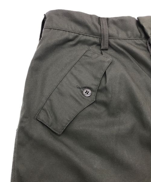 イタリア軍（イタリアグン）イタリア軍 (イタリアグン) パラシュートパンツ/イタリア軍/italian army オリーブ サイズ:44の古着・服飾アイテム