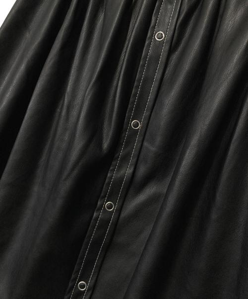 HACHE（アッシュ）HACHE (アッシュ) 切替ノースリーブワンピース ブラック サイズ:42の古着・服飾アイテム