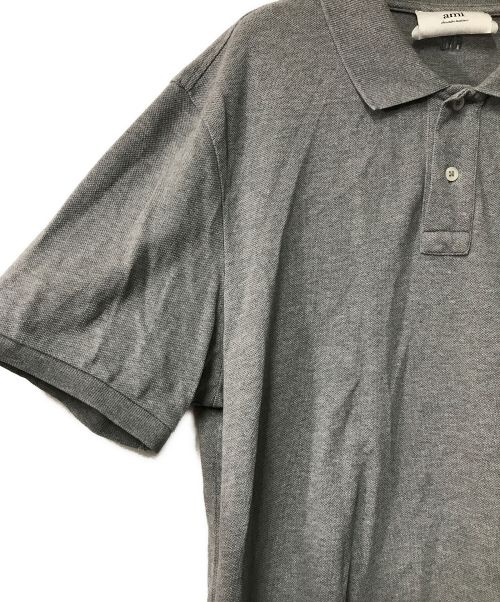 AMI Alexandre Mattiussi（アミアレクサンドルマテュッシ）AMI Alexandre Mattiussi (アミ アレクサンドル マテュッシ) ポロシャツ/AMI Alexandre Mattiussiアミ アレクサンドルマテュッシ/グレー/E22HPL001.760 グレー サイズ:XLの古着・服飾アイテム
