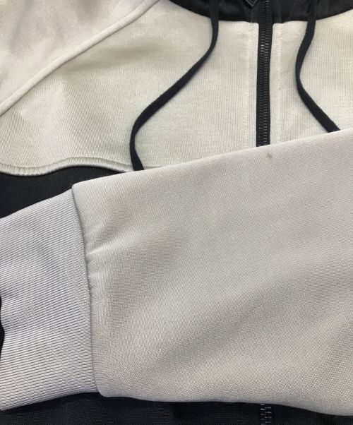 Saint Laurent Paris（サンローランパリ）Saint Laurent Paris (サンローランパリ) バイカラー ジップパーカー Saint Laurent Paris サンローランパリ 754100 Y37IT ブラック ブラック サイズ:Mの古着・服飾アイテム