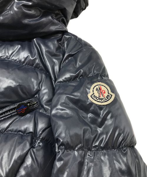 MONCLER（モンクレール）MONCLER (モンクレール) GESSE フーデットダウンジャケット MONCLER モンクレール ダブルブレステッド 320934539905 ネイビーの古着・服飾アイテム
