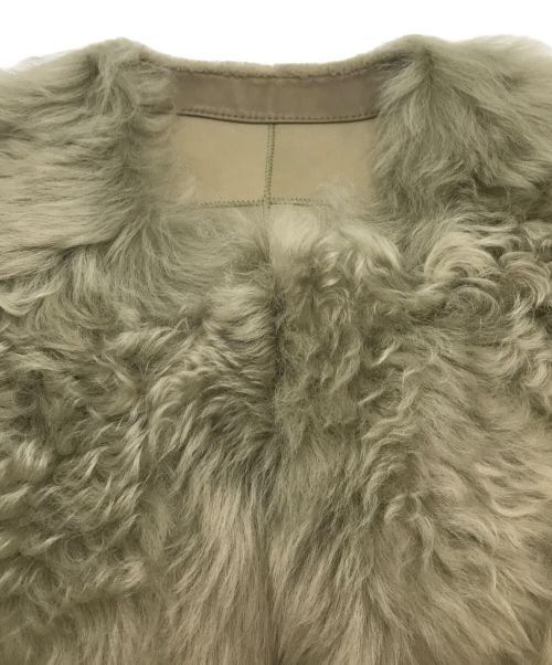 Karl Donoghue（カールドノヒュー）Karl Donoghue (カールドノヒュー) ムートンベスト Karl Donoghue カールドノヒュー イギリス製　ヒツジ ベージュ サイズ:XSの古着・服飾アイテム