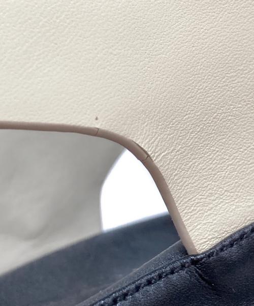 MOHI（モヒ）MOHI (モヒ) グルカサンダル ホワイト サイズ:39の古着・服飾アイテム