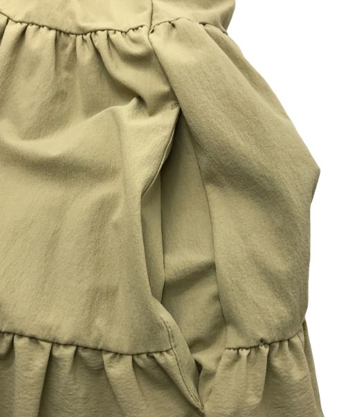 YORI（ヨリ）YORI (ヨリ) 撥水ストレッチパーカー yori/ヨリ ベージュ YR25-24042SP ベージュ サイズ:SIZE 34の古着・服飾アイテム